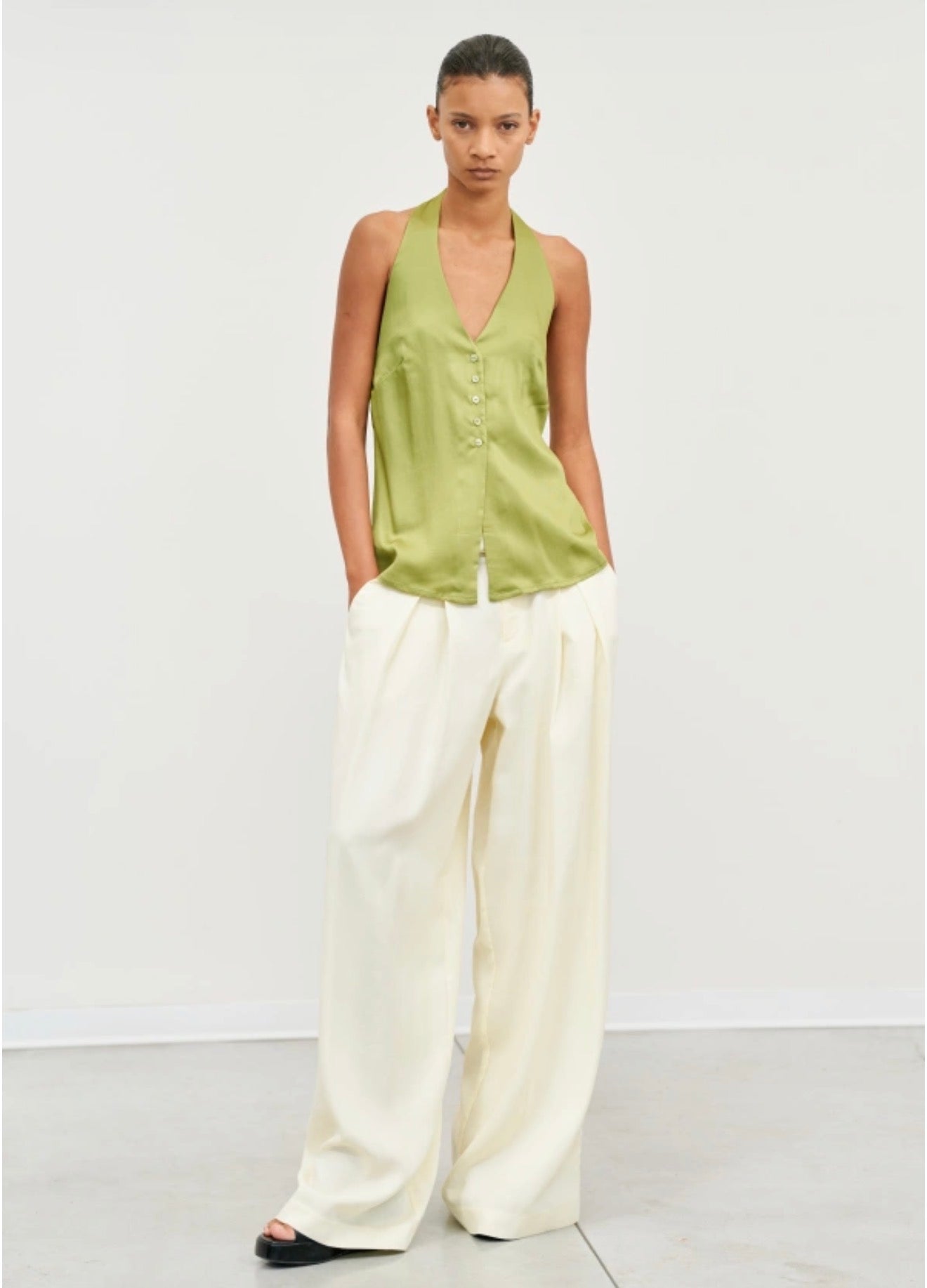 Olive Halter Gilet