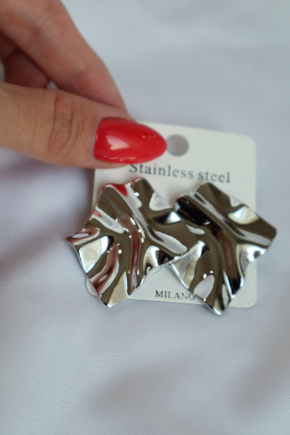 wavy earrings